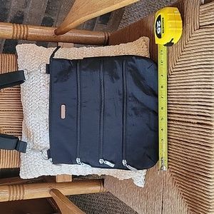 Baggallini triple zipper crossbody bag